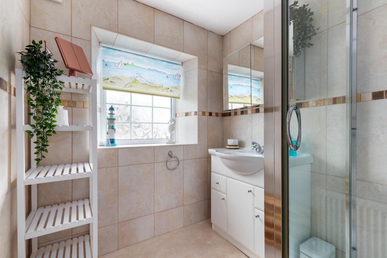 Ivydene - Beautiful Cottage, Stone Throw From Beach, Wonderful Sea Views Saundersfoot Exteriér fotografie